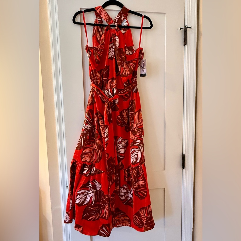 Elegant Sofia Red Floral Halter Dress - NWT! ❤️🌺